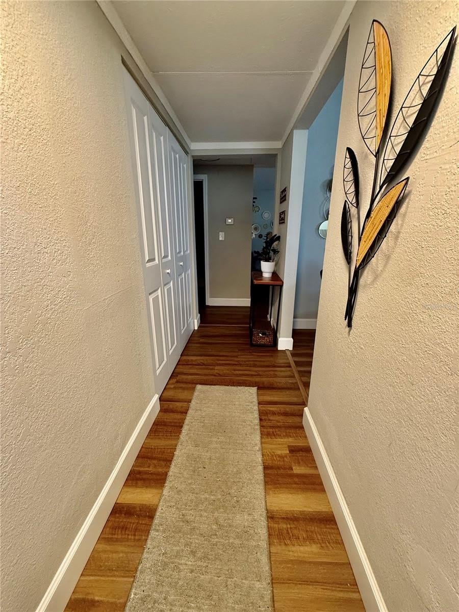 217 KELLY Street S – photo 4