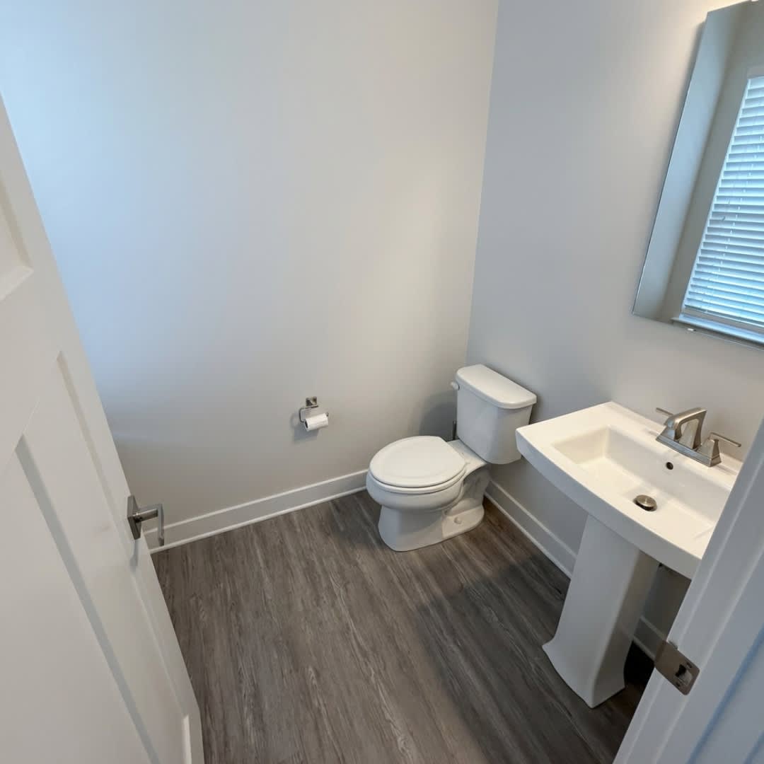 6828 Woodridge Road – photo 5