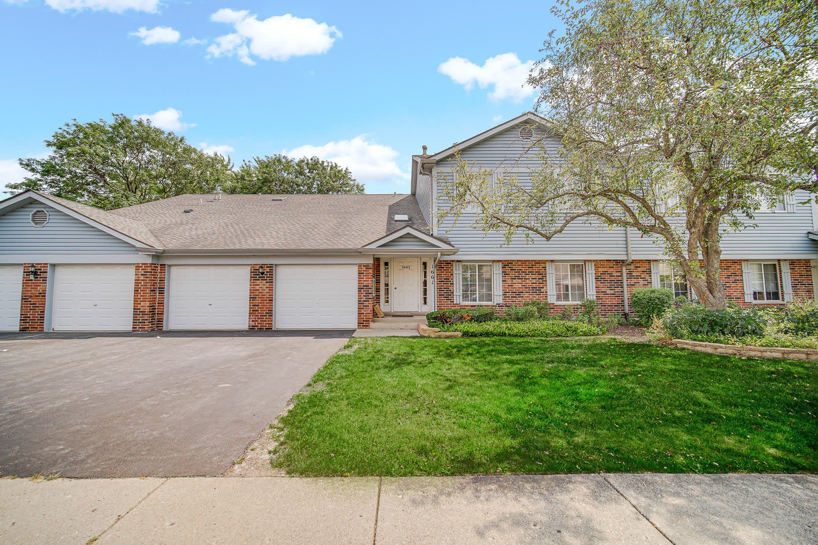 1661 Commodore Court – photo 3