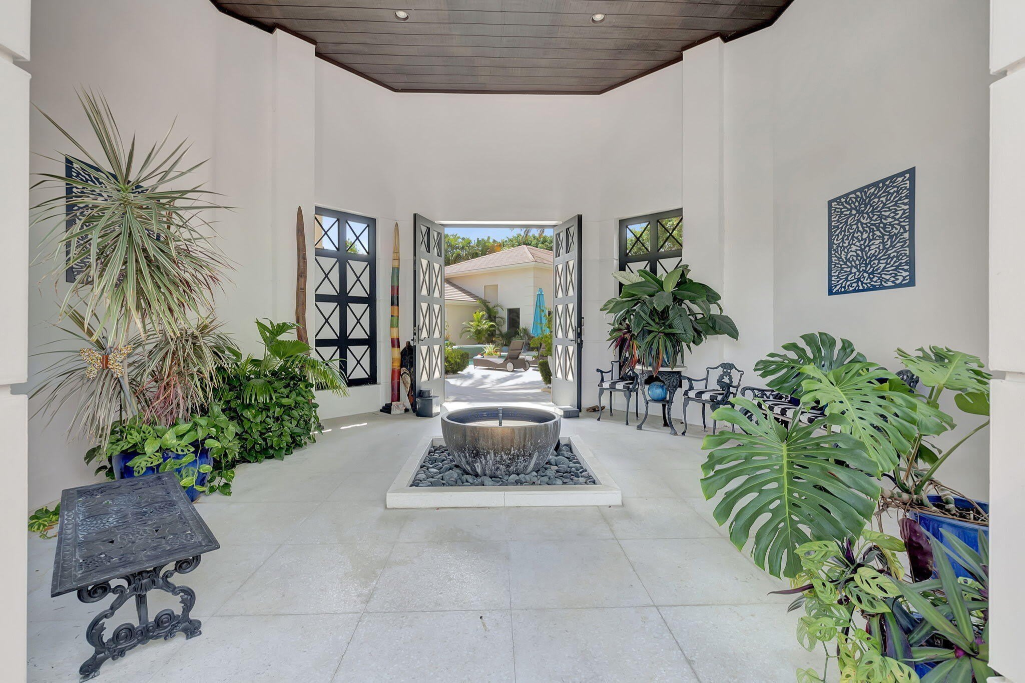 17070 Royal Cove Way – photo 2