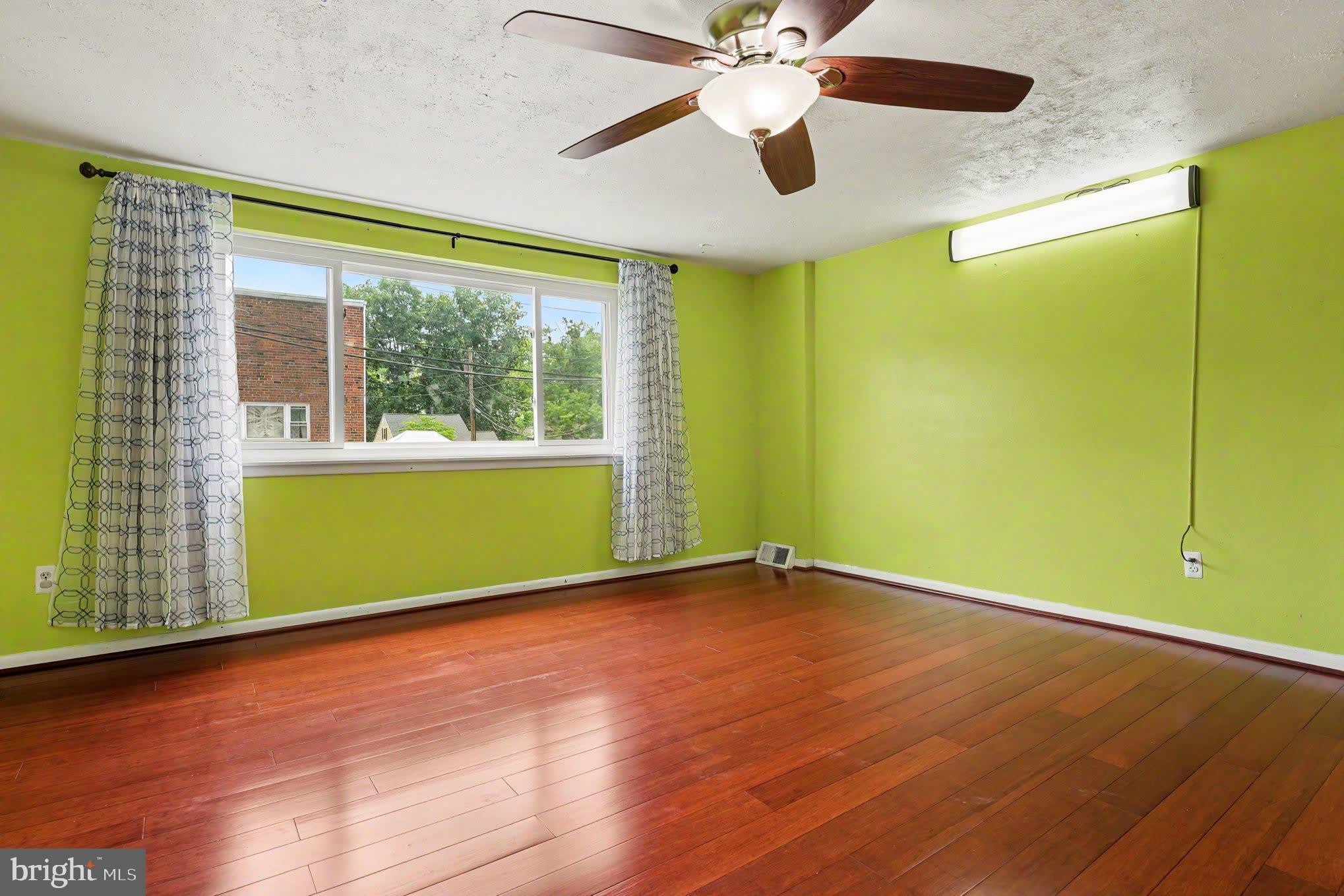 653 FRANKLIN Street – photo 4