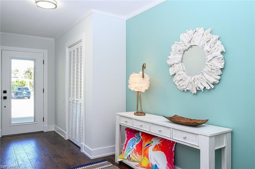 682 95Th Ave N – photo 3