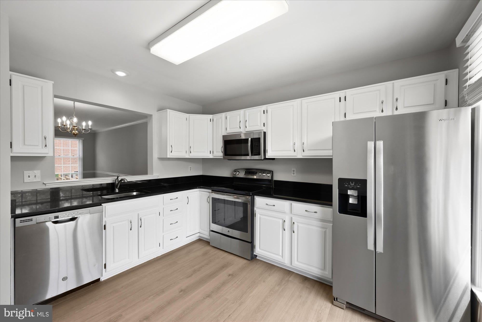 299 S PICKETT Street – photo 4