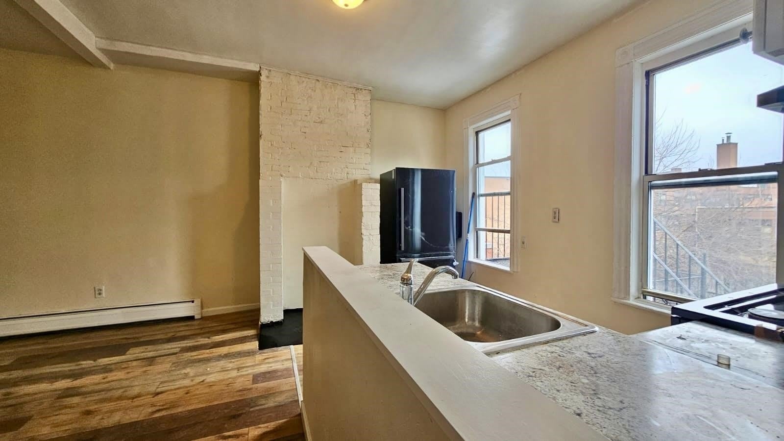126 MONTICELLO AVE – photo 4