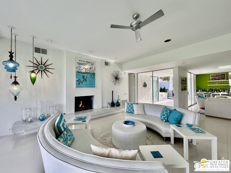 16 Lakeview Cir – photo 1