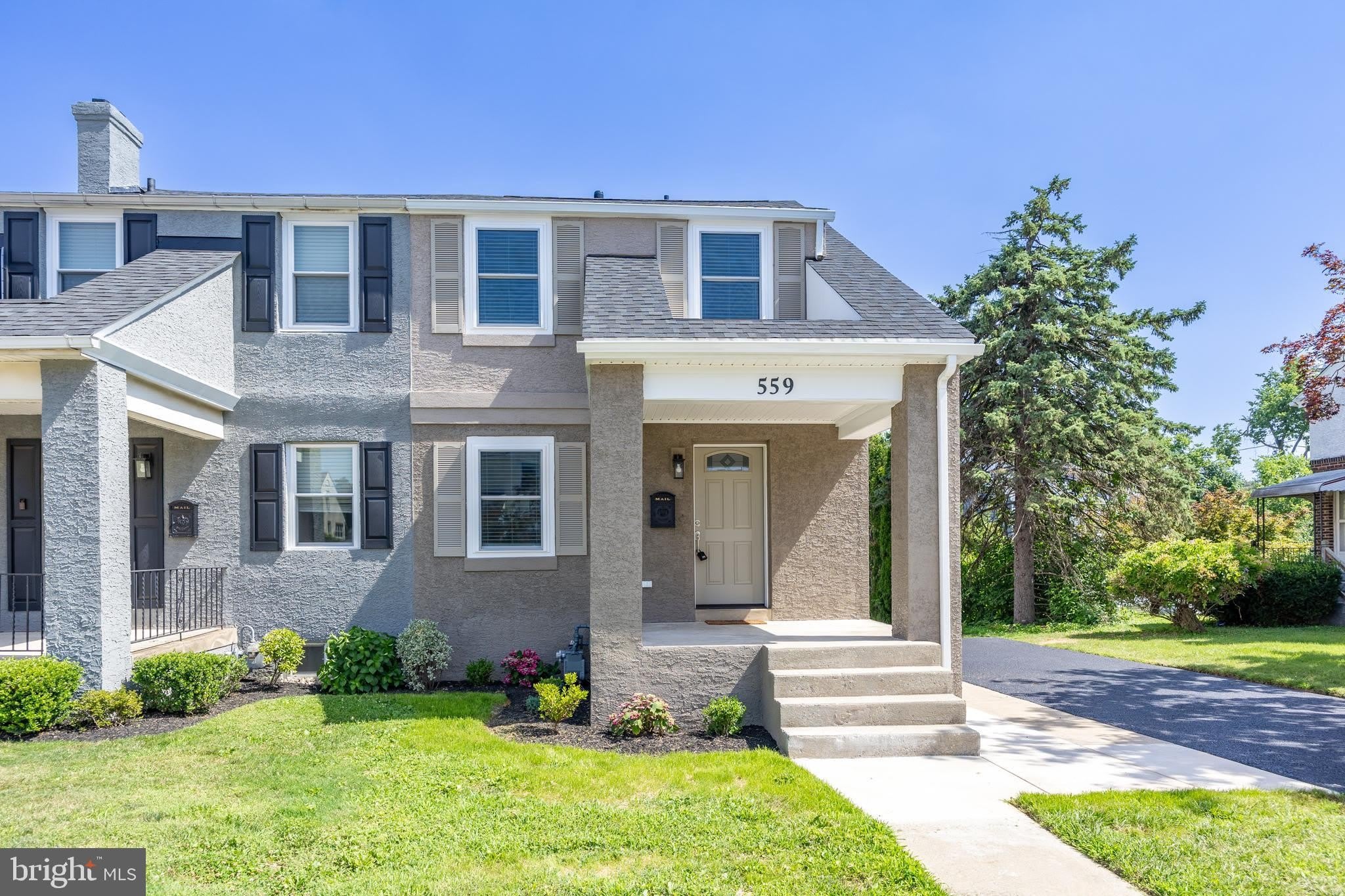 559 A Street – photo 1