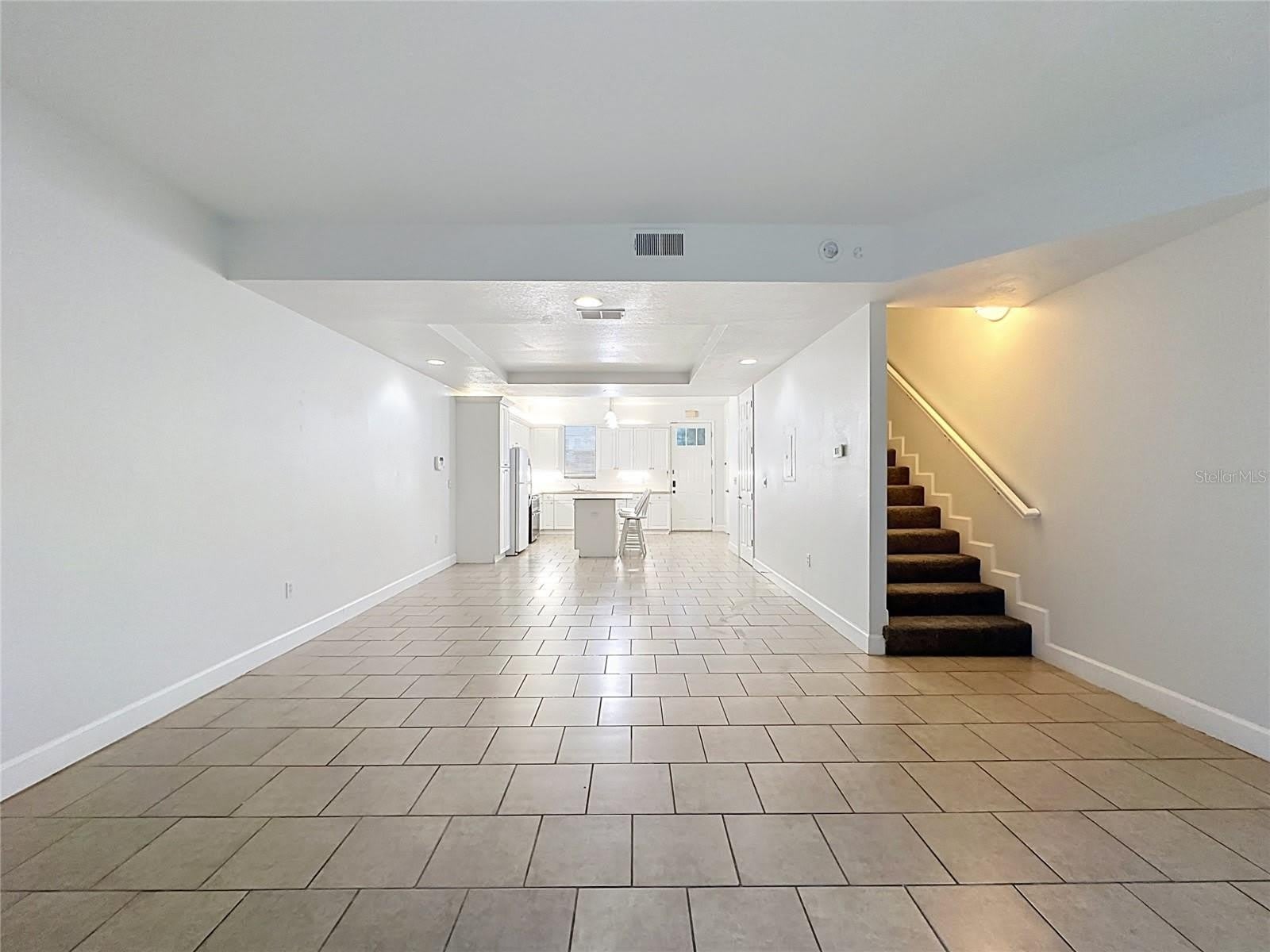 2053 GREEN OAK Court – photo 3