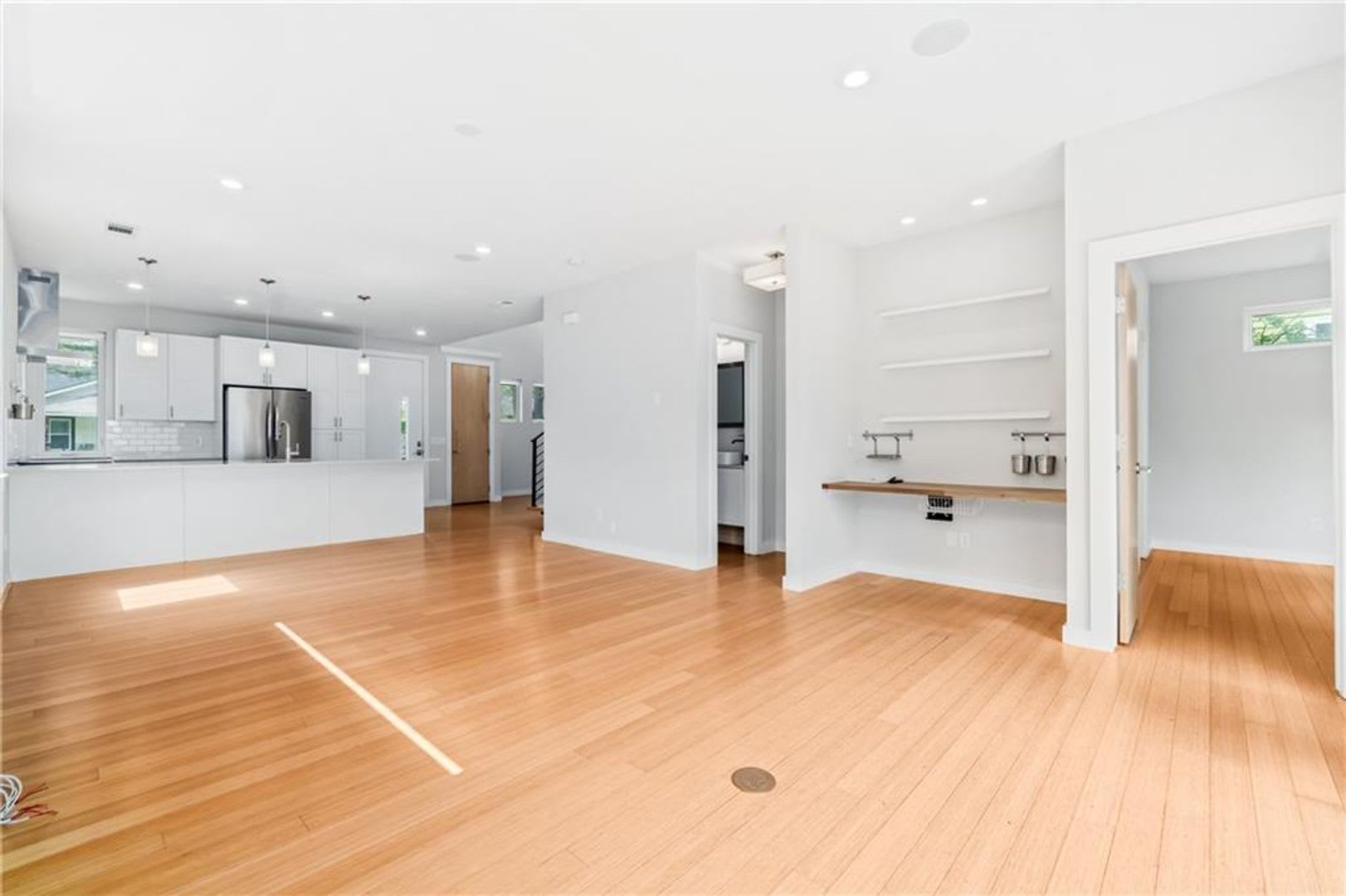 Modern Oasis in Fayetteville: 4 Bed, 2.5 Bath with Bright, Open Spaces – photo 3