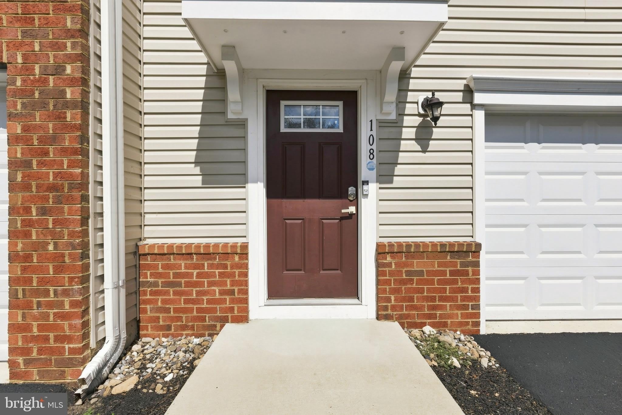 108 NATHAN DR – photo 3