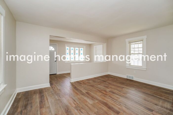 2828 Pine Street – photo 5