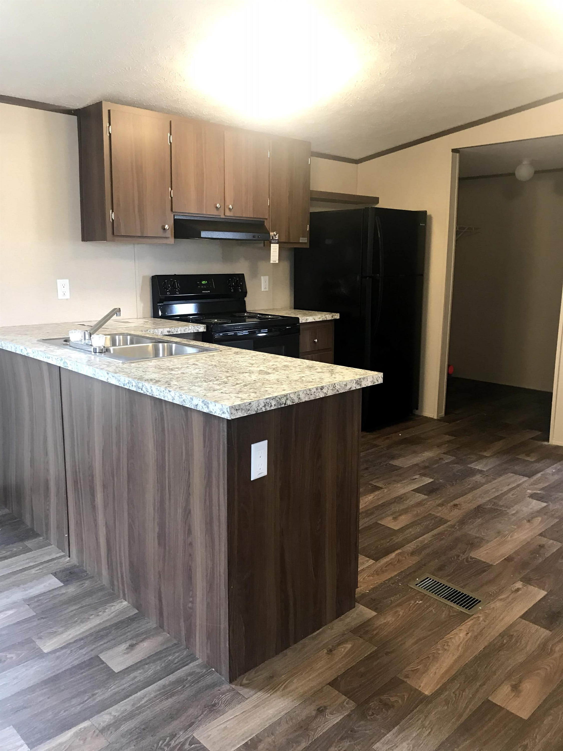 3019 Douglas Road – photo 4