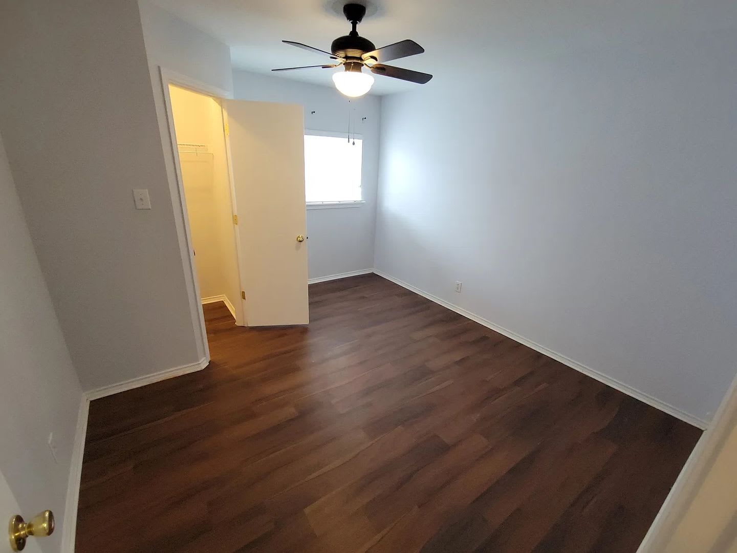 Room in 3 Bedroom Home in San Antonio – photo 2