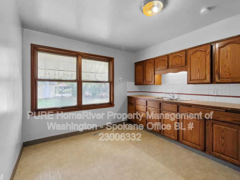 5307 N Cannon St – photo 5