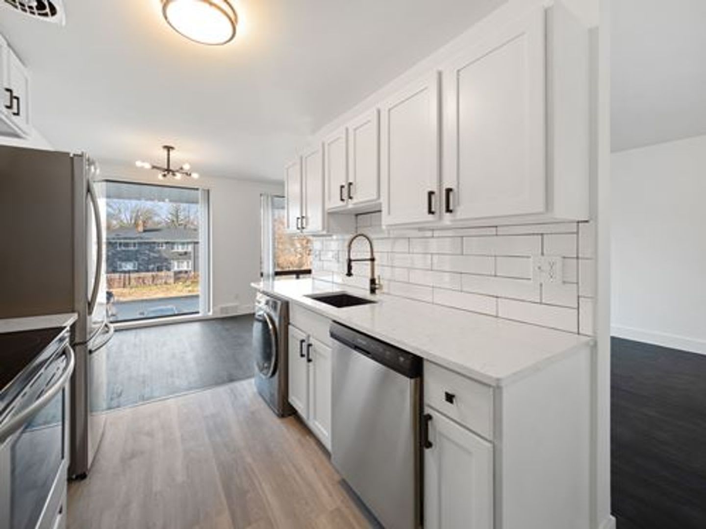 Royal Oakland Apartments – photo 3