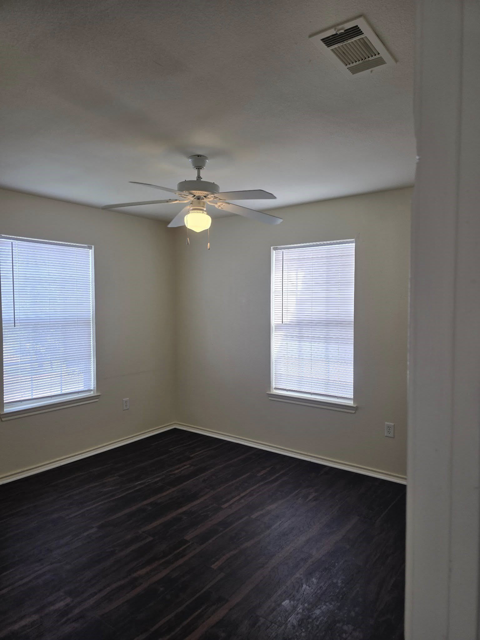 1001 Redwood Avenue – photo 3