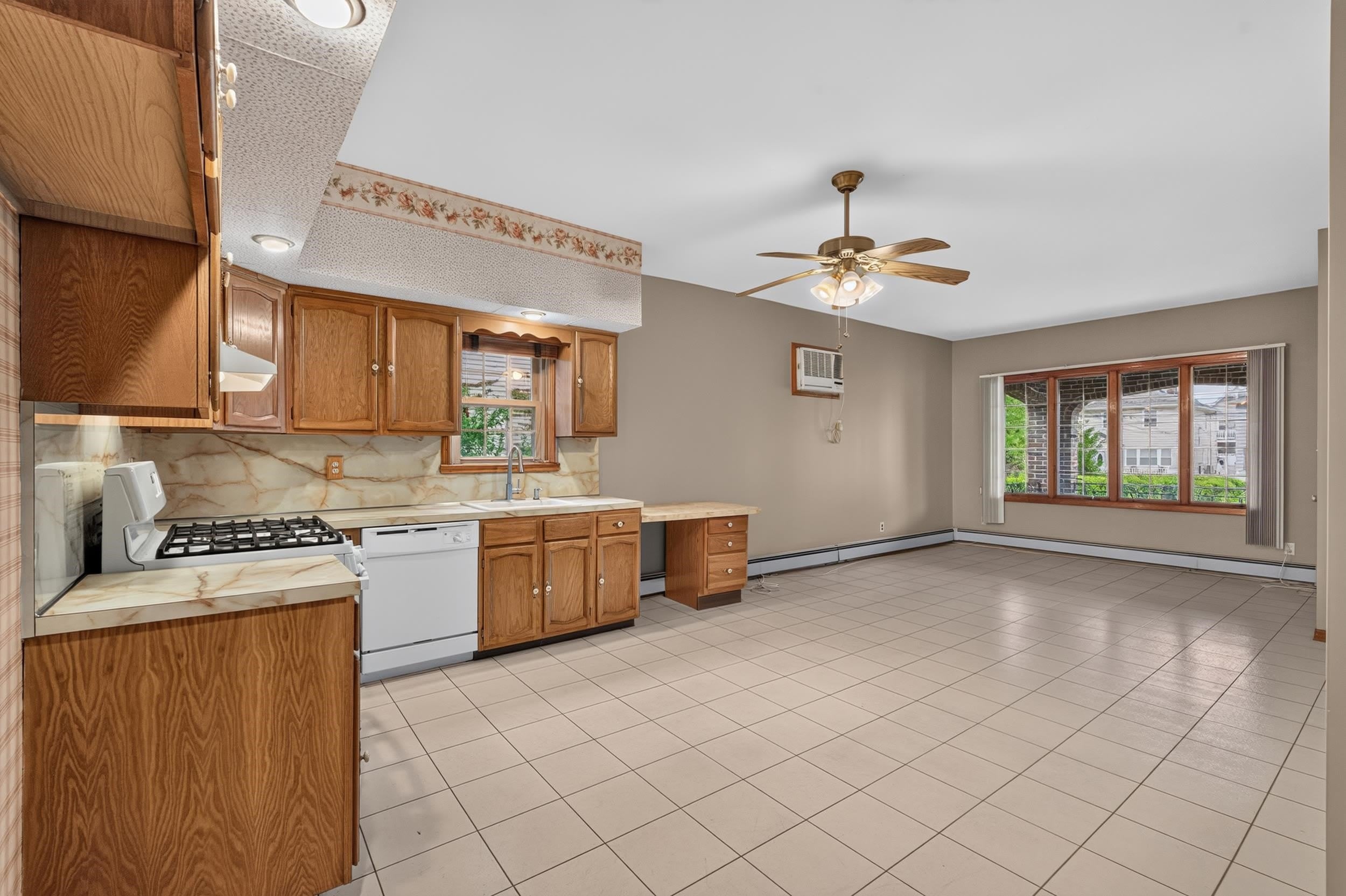 104 BROADWAY – photo 5
