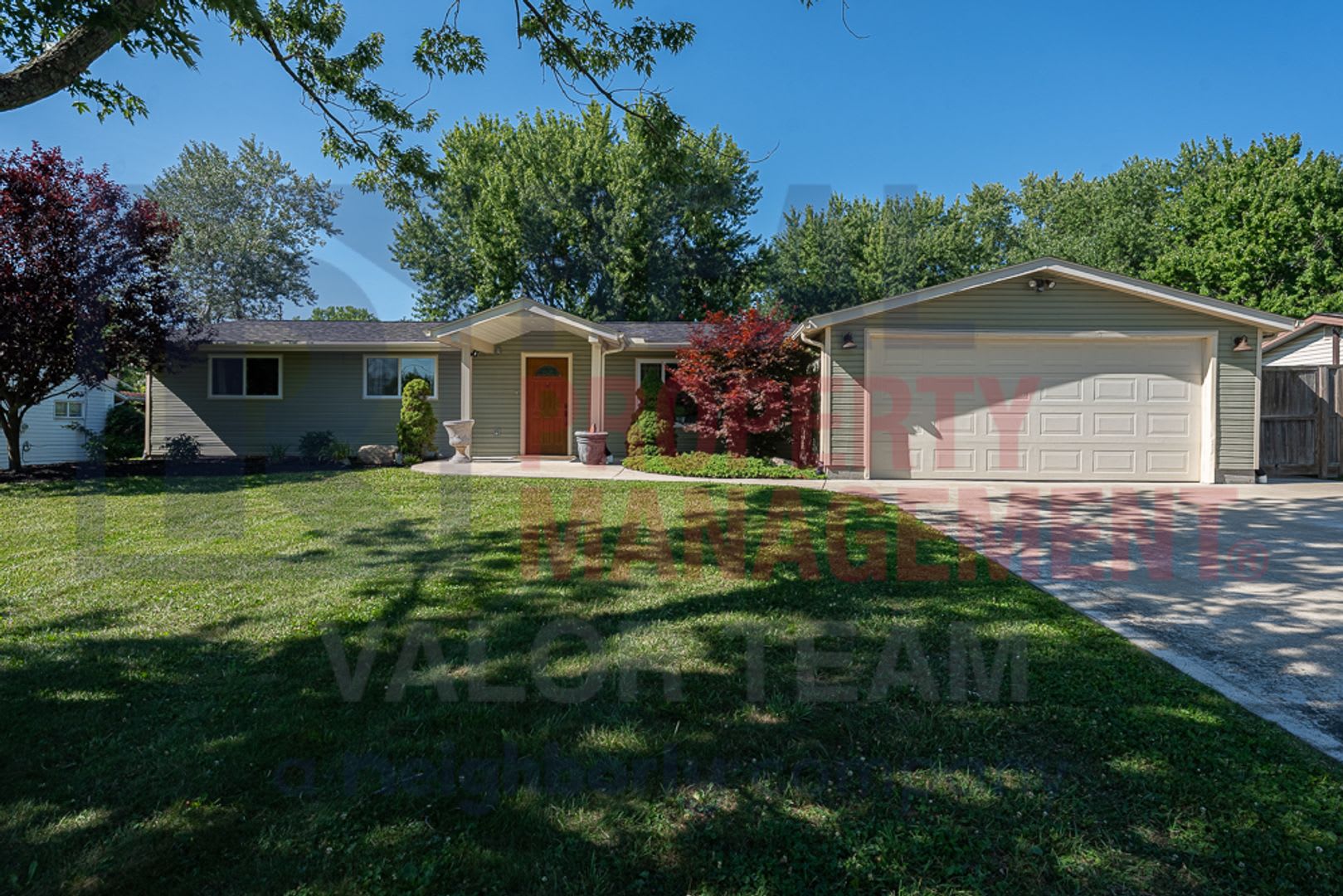 Exceptional Single-Story Living with Fenced Yard in Streetsboro – photo 1