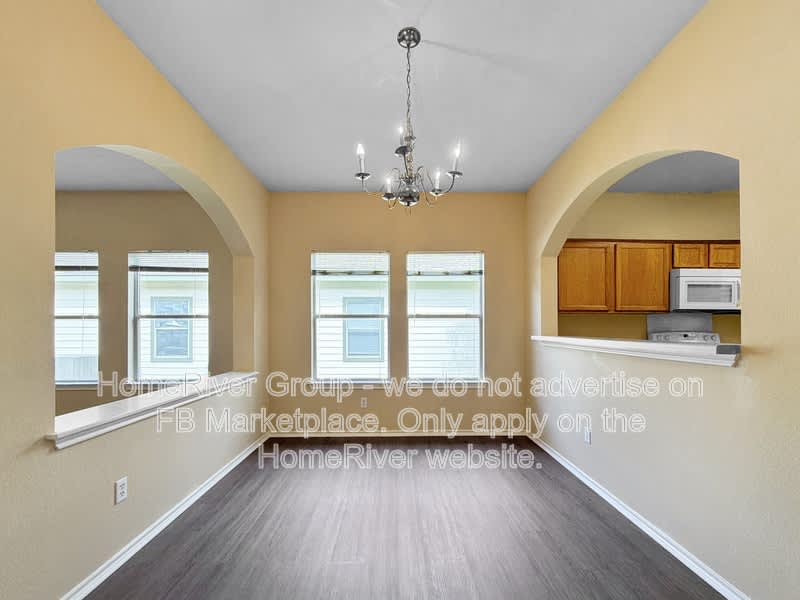 11502 Liberty St – photo 3