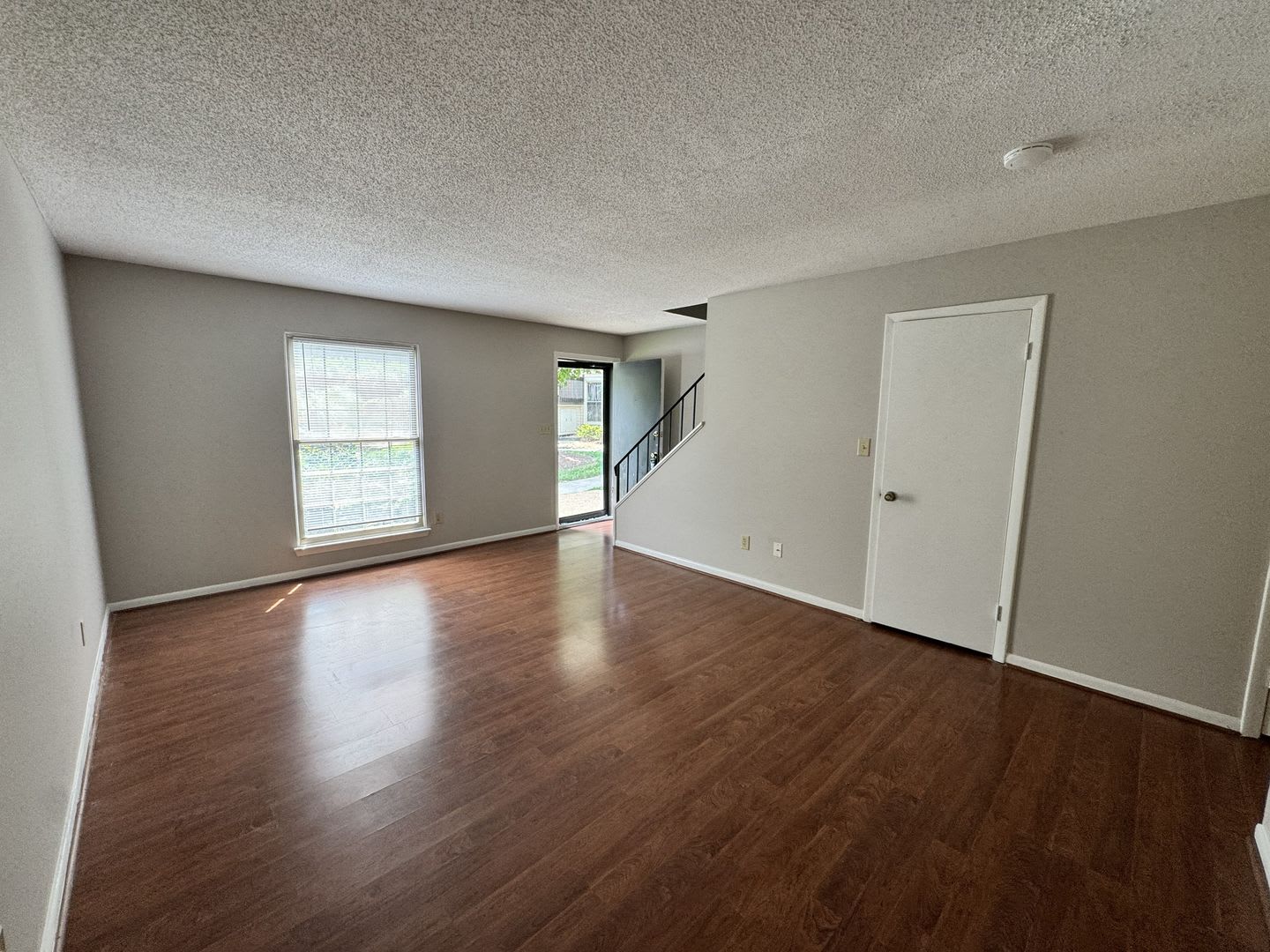 Ready To Move In 200 Off First Month Rent – photo 3