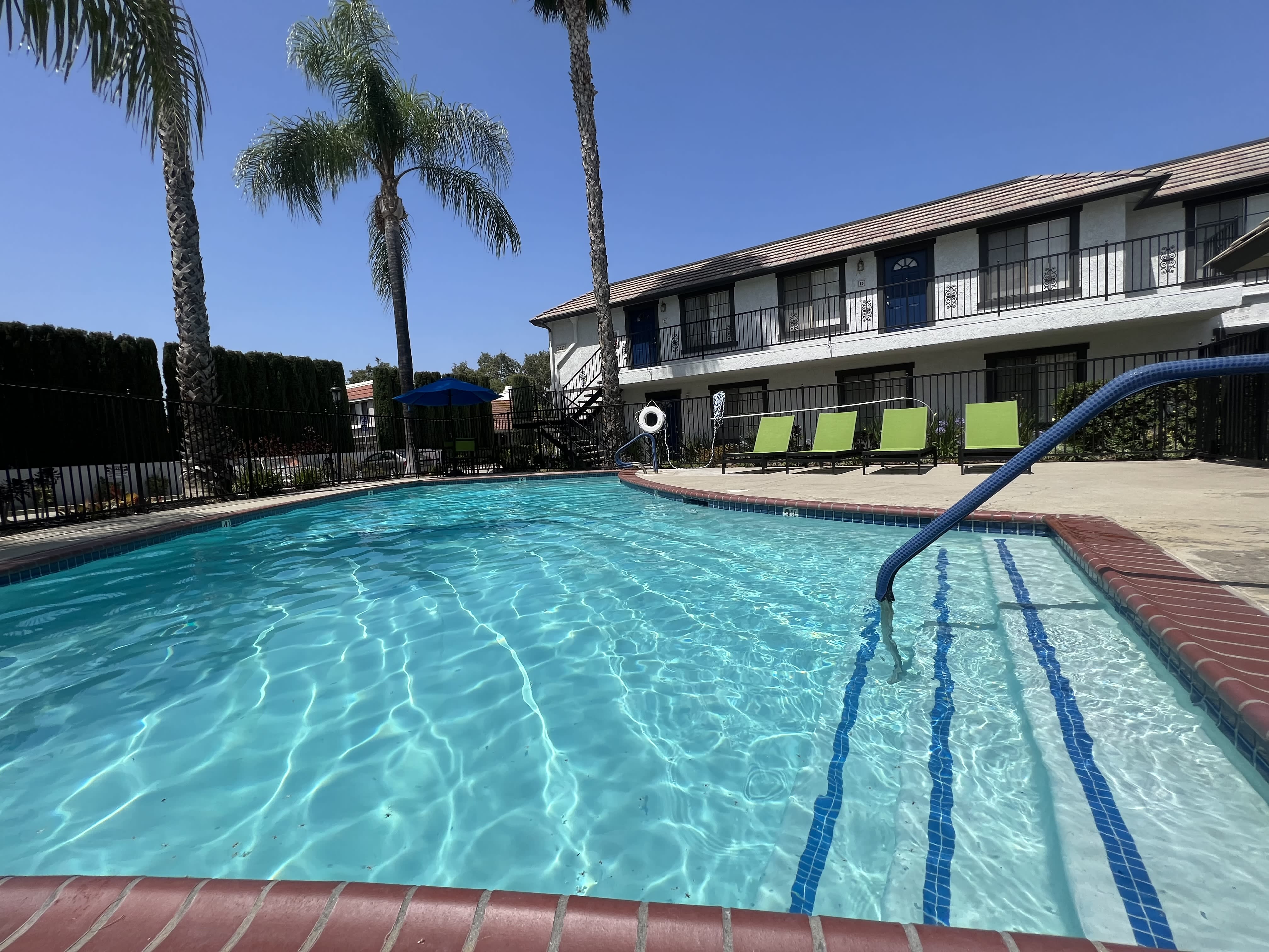 Charter Oaks – photo 2