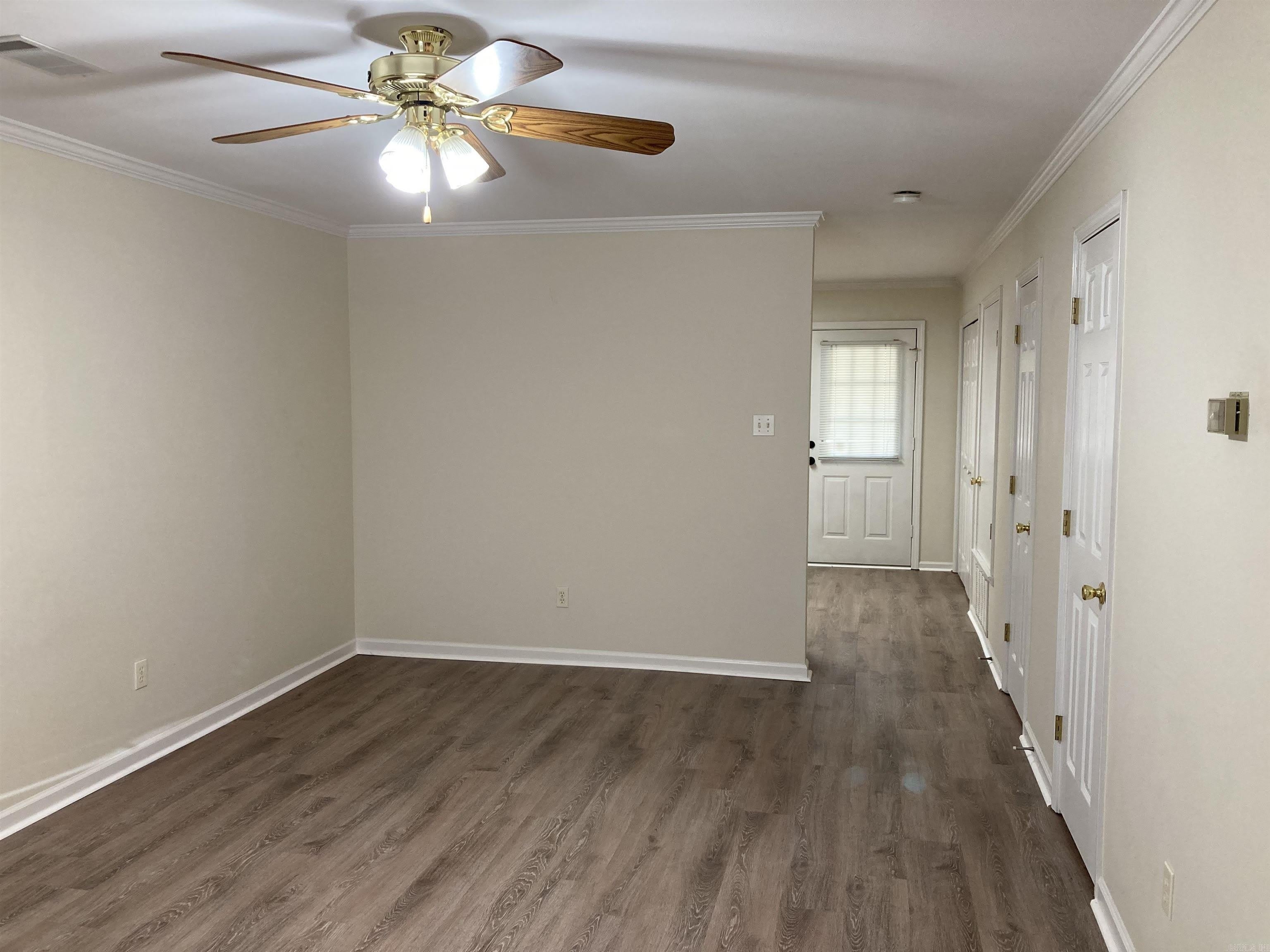 361 371 Club Road – photo 3