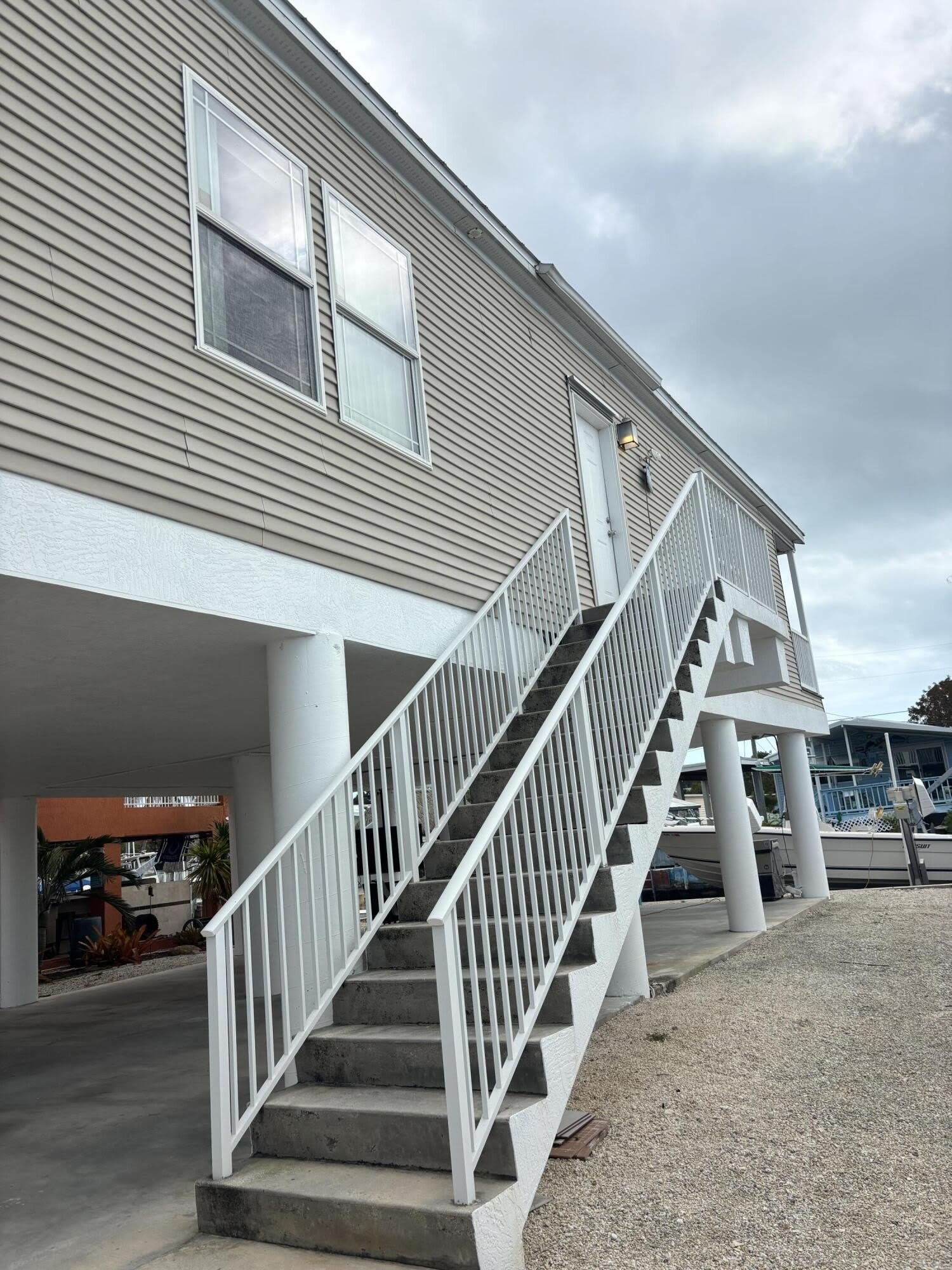 210 W 2Nd Court – photo 1