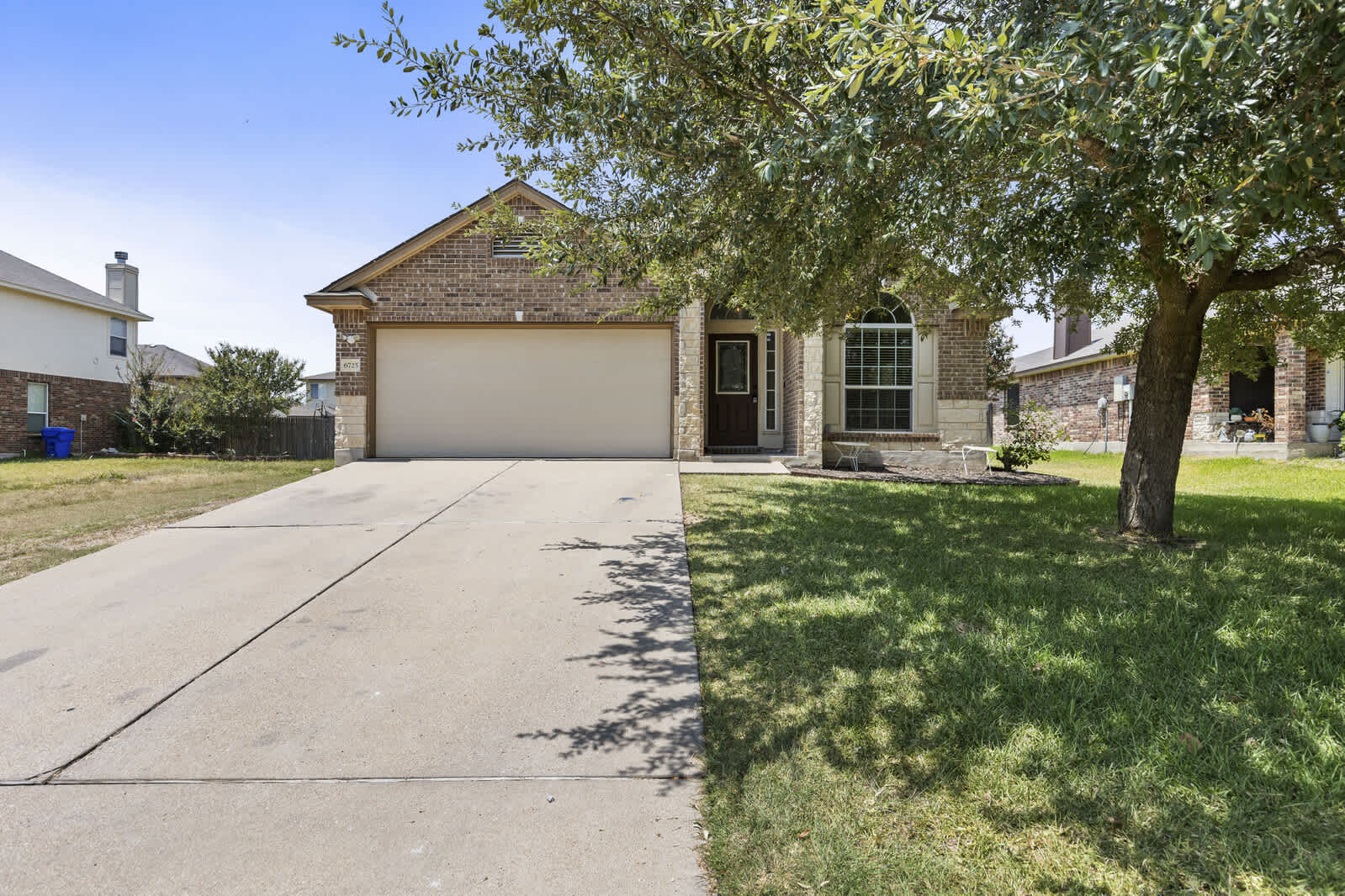 6725 Mundo Drive – photo 2