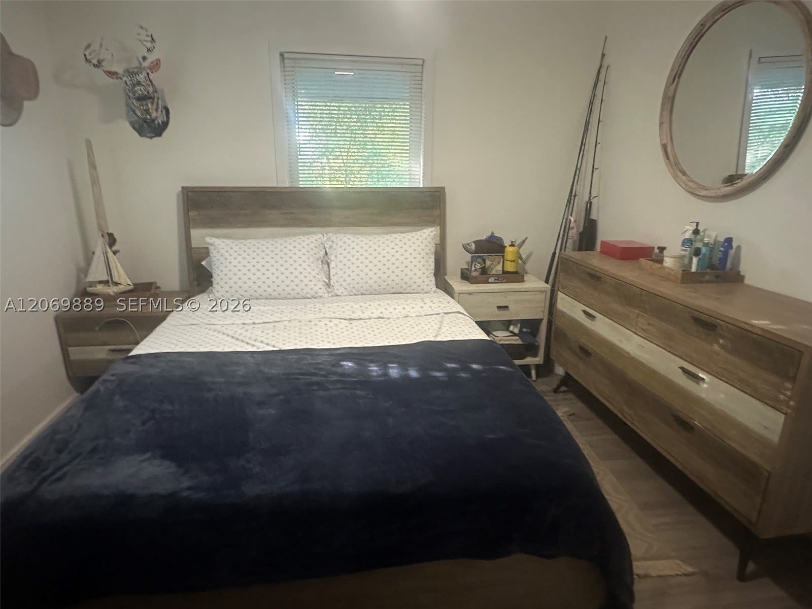 1 Meridian Ave – photo 5
