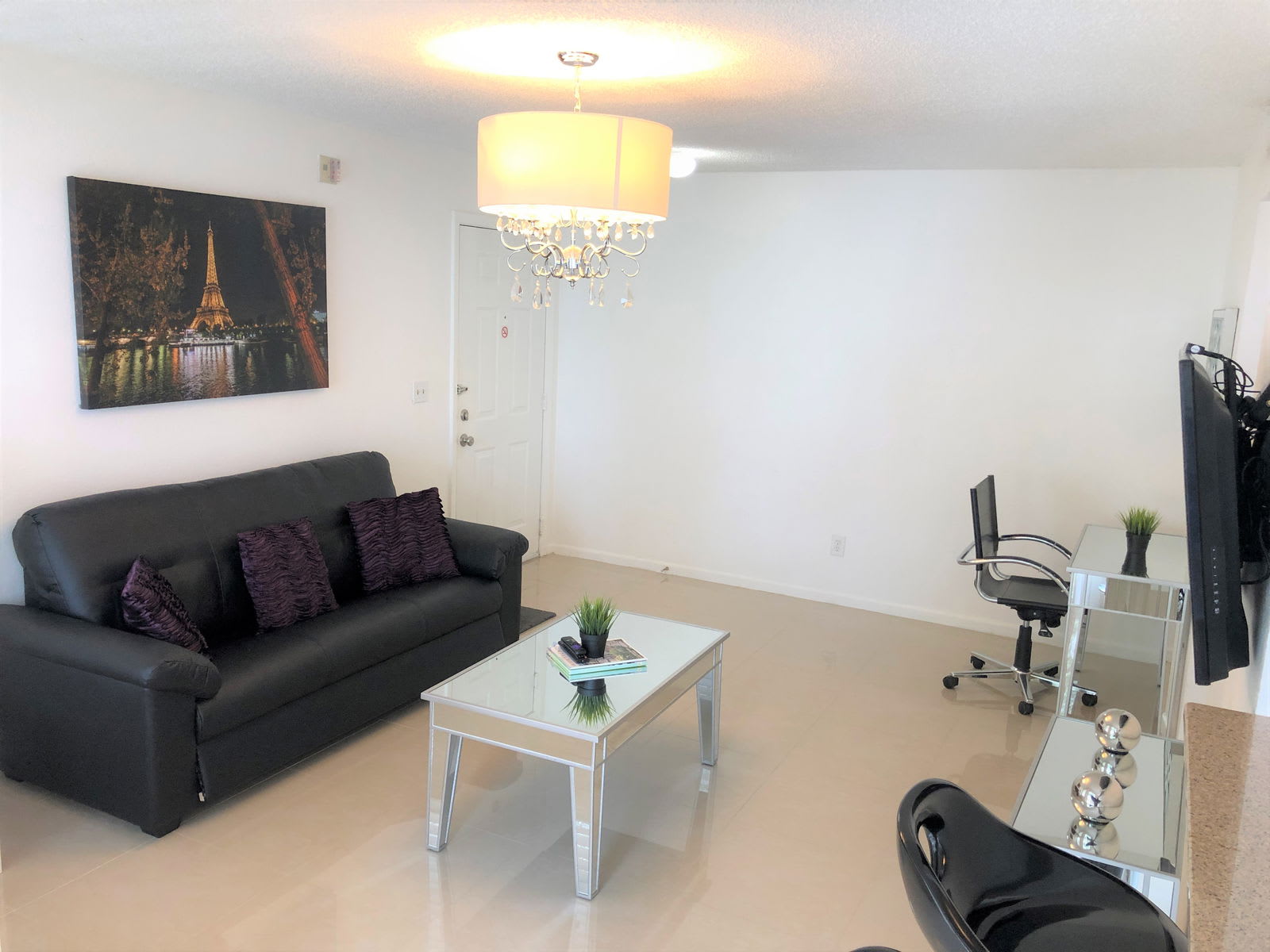 11582 Westwood Boulevard – photo 1