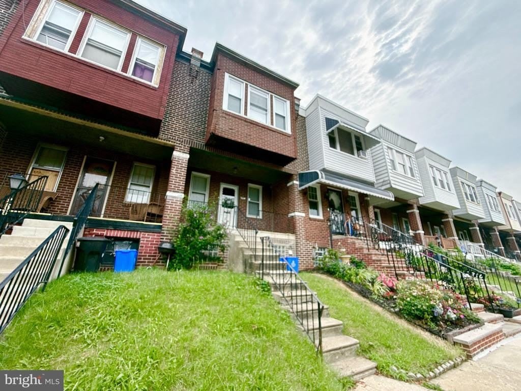 3208 W WILLARD STREET – photo 1