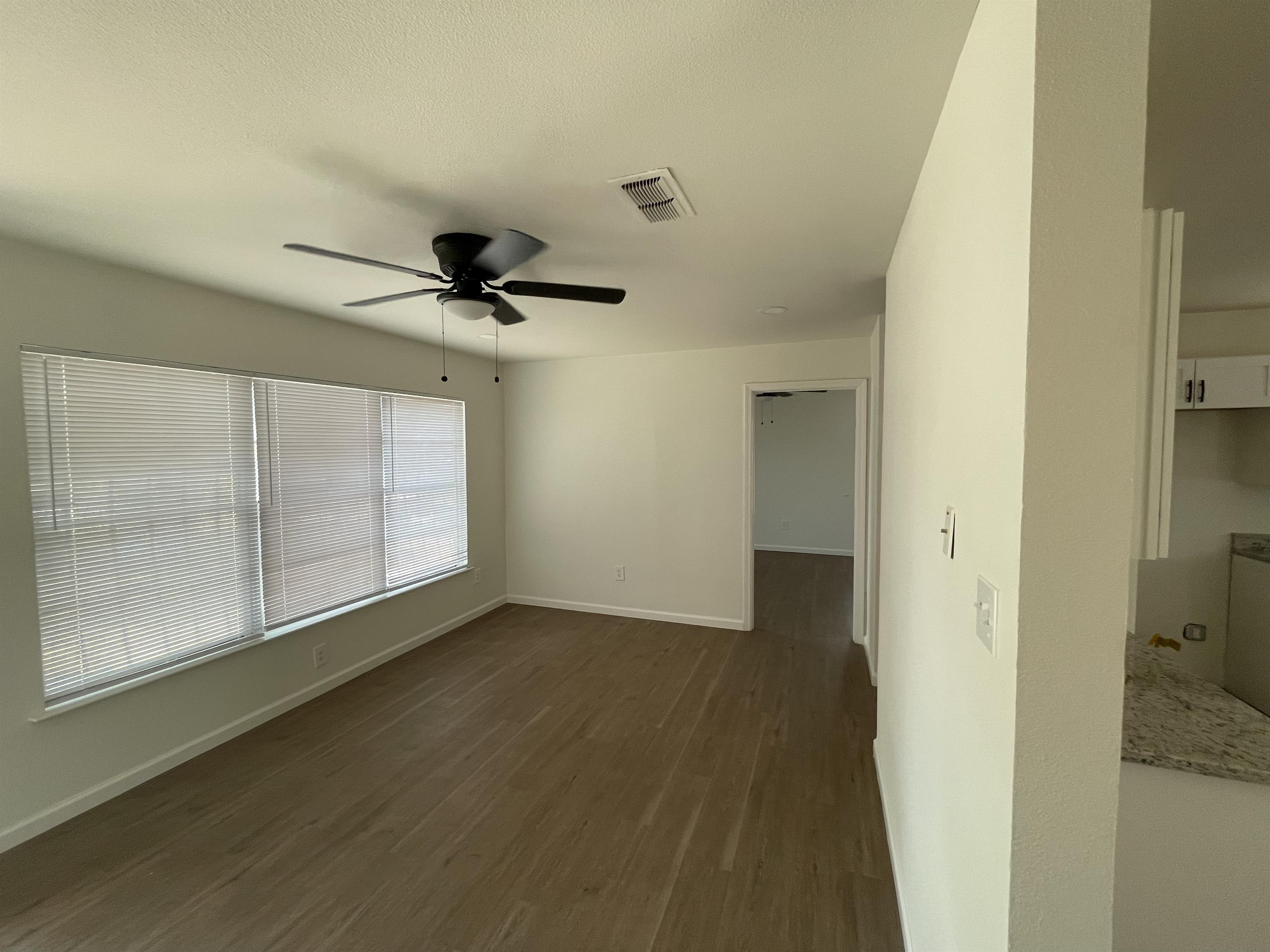 5547 Stonybrook – photo 3
