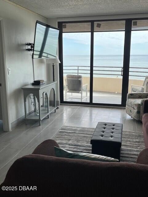 3115 S Atlantic Avenue – photo 2