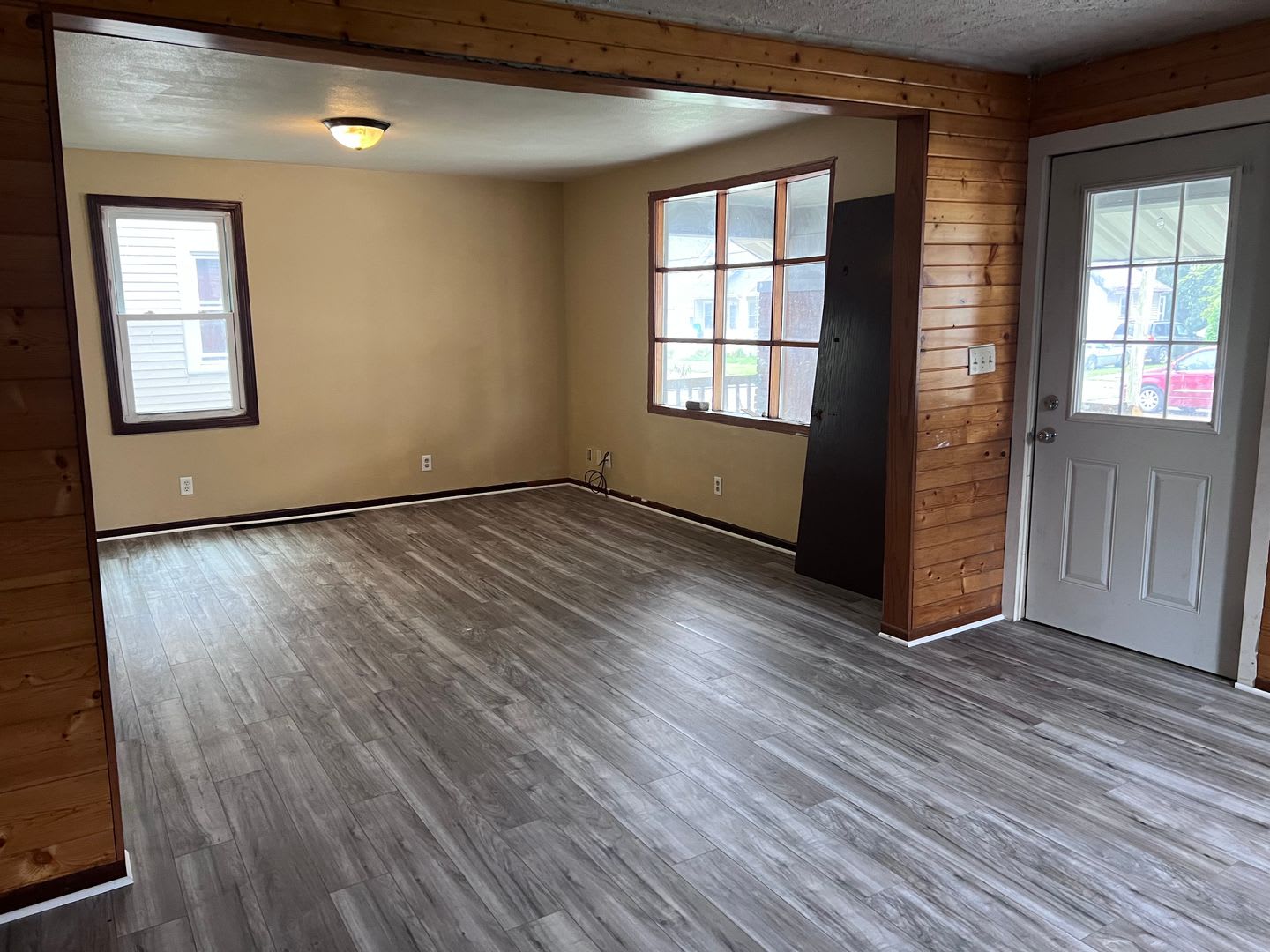 SPACIOUS 5 BEDROOM HOME READY TO WELCOME YOU – photo 4