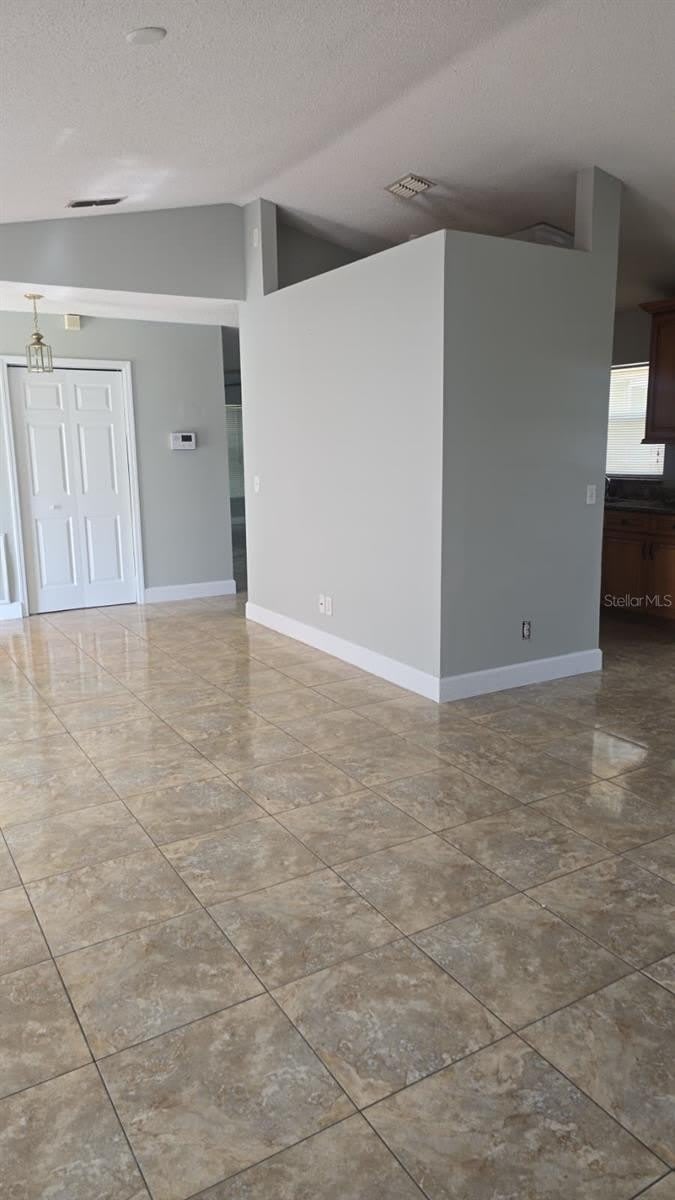 202 CHADWORTH Drive – photo 4