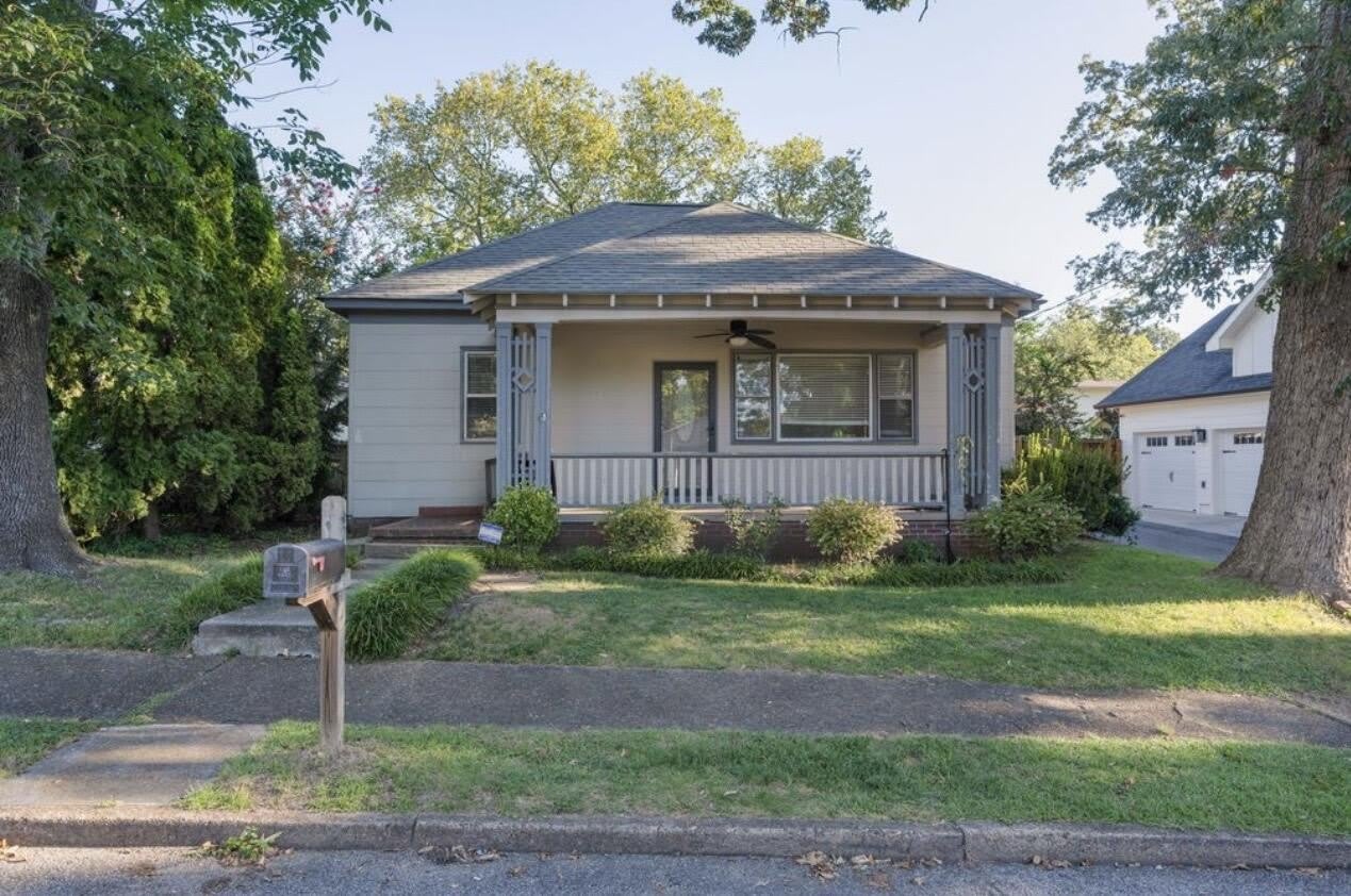 423 Money Tree Lane – photo 3