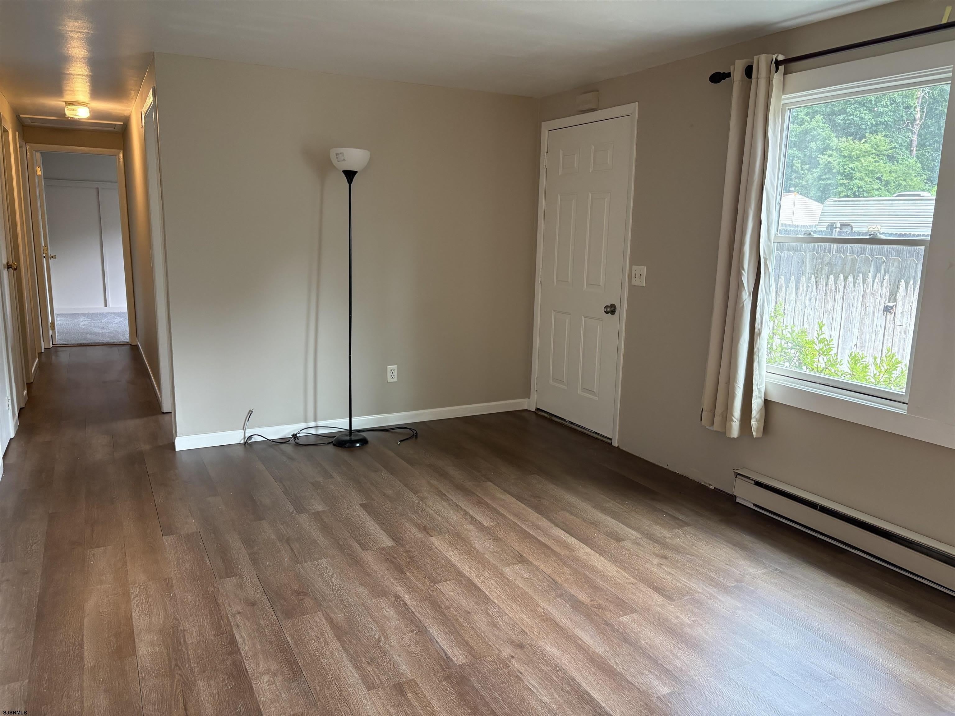409 Spruce Ave – photo 5