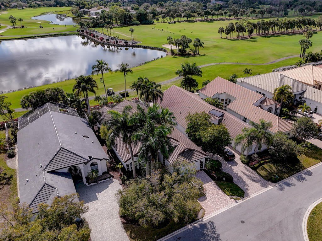 6646 Oakmont Way – photo 4