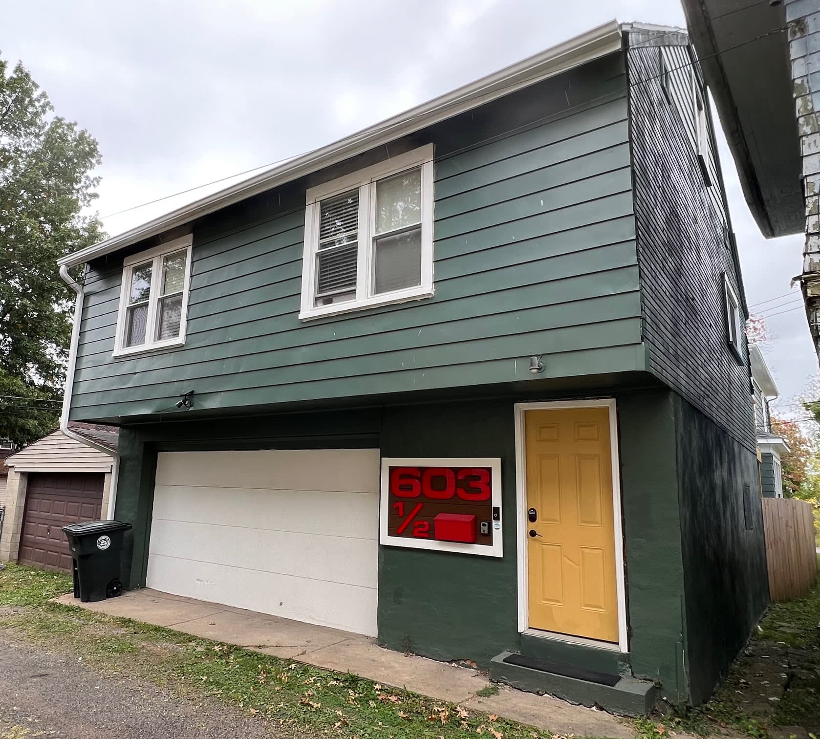 603 1 2 Mc Dowell – photo 1
