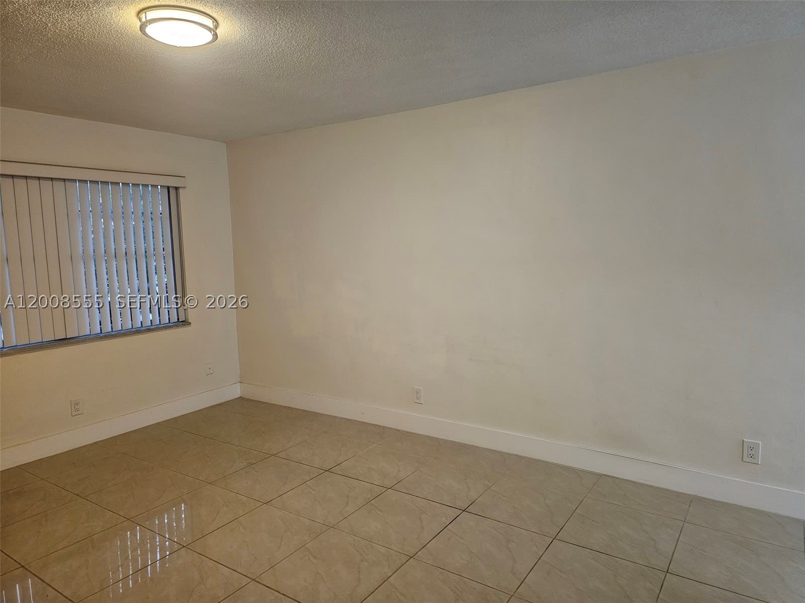 900 Tallwood Ave – photo 3