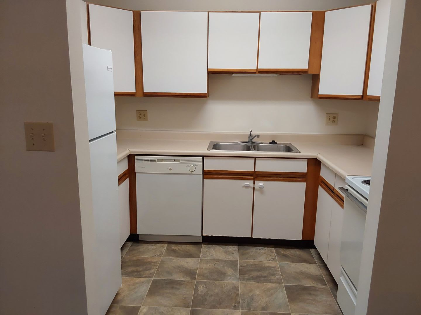 3 BR Stacey Crossing – photo 3