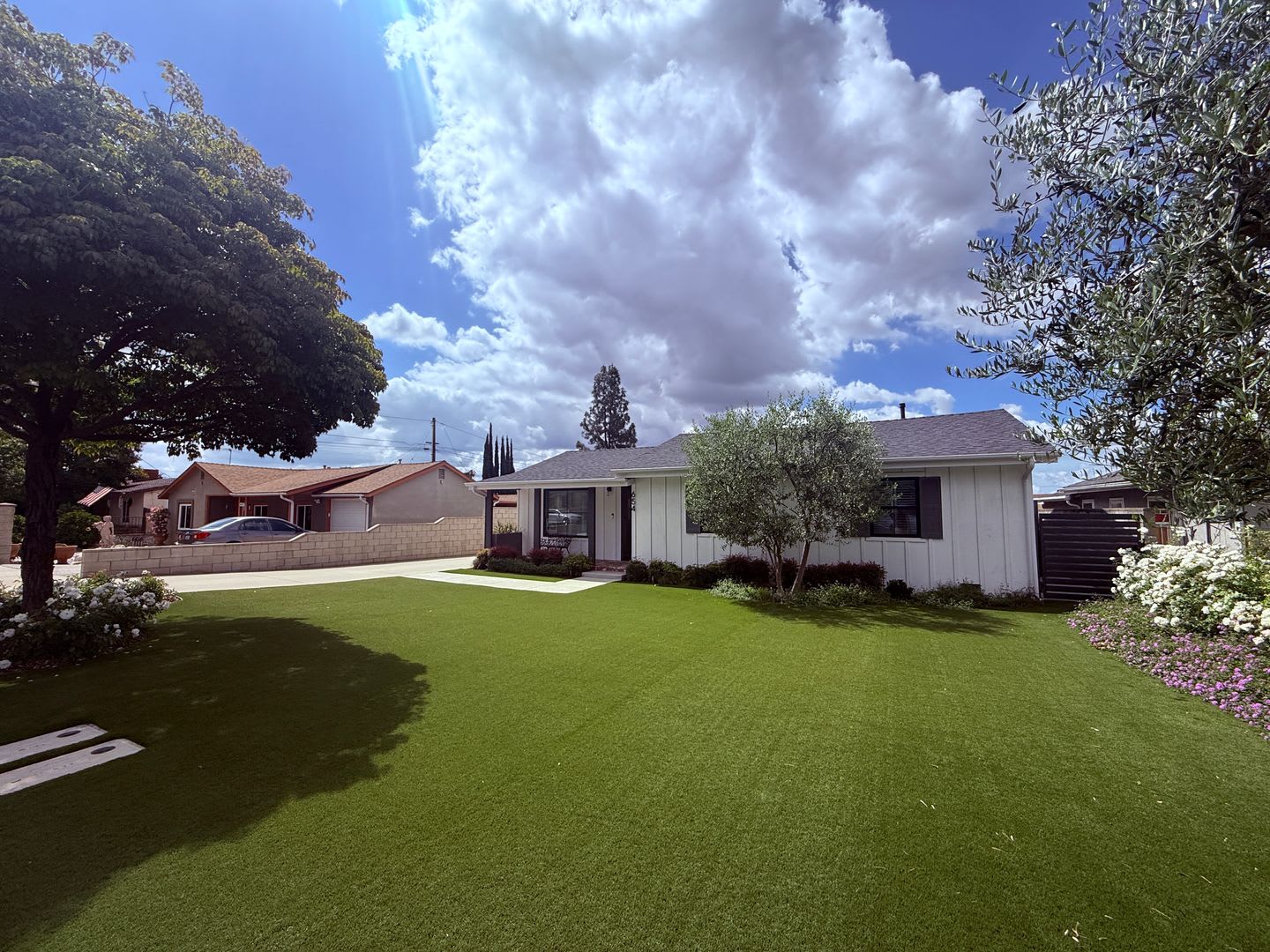 ***Just Reduced*** 5-Bedroom, 2-Bathroom home located in Azusa, CA! – photo 4
