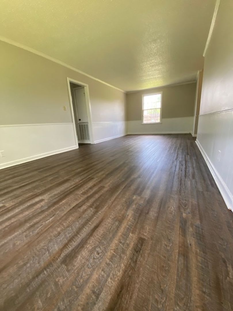 725 Overton Drive – photo 3
