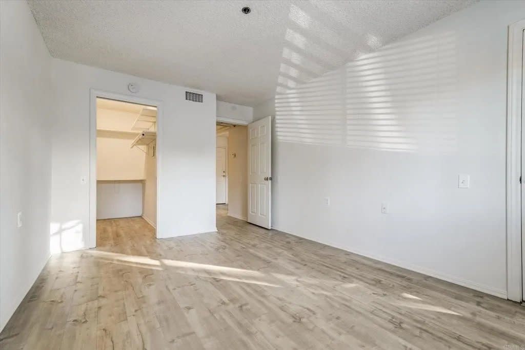 1682 Circa Del Lago Unit A208 – photo 4