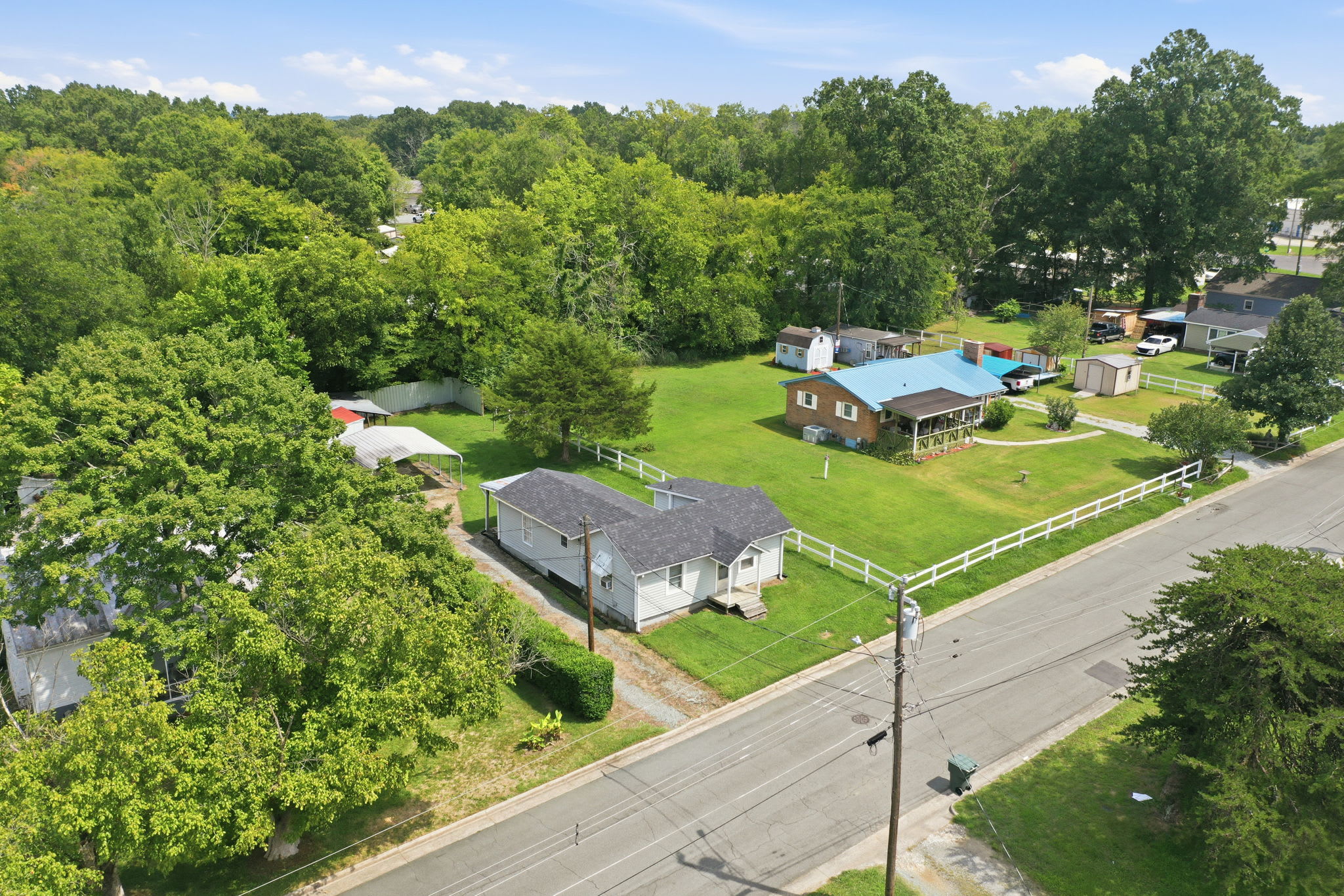 715 Larry Avenue – photo 5