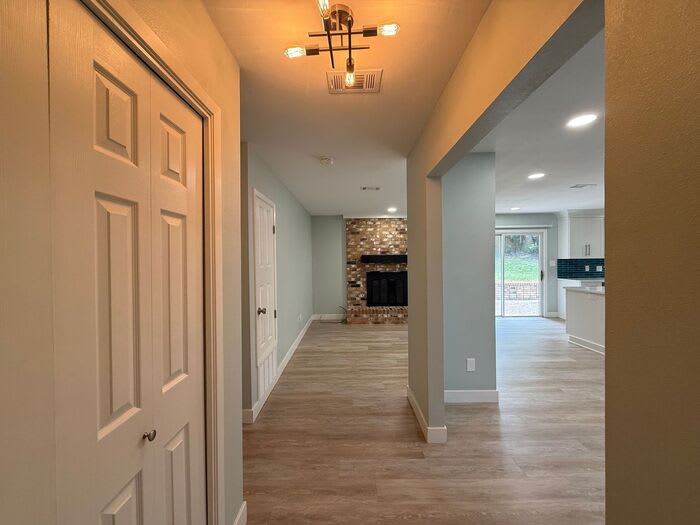 420 Dolphin Street – photo 3