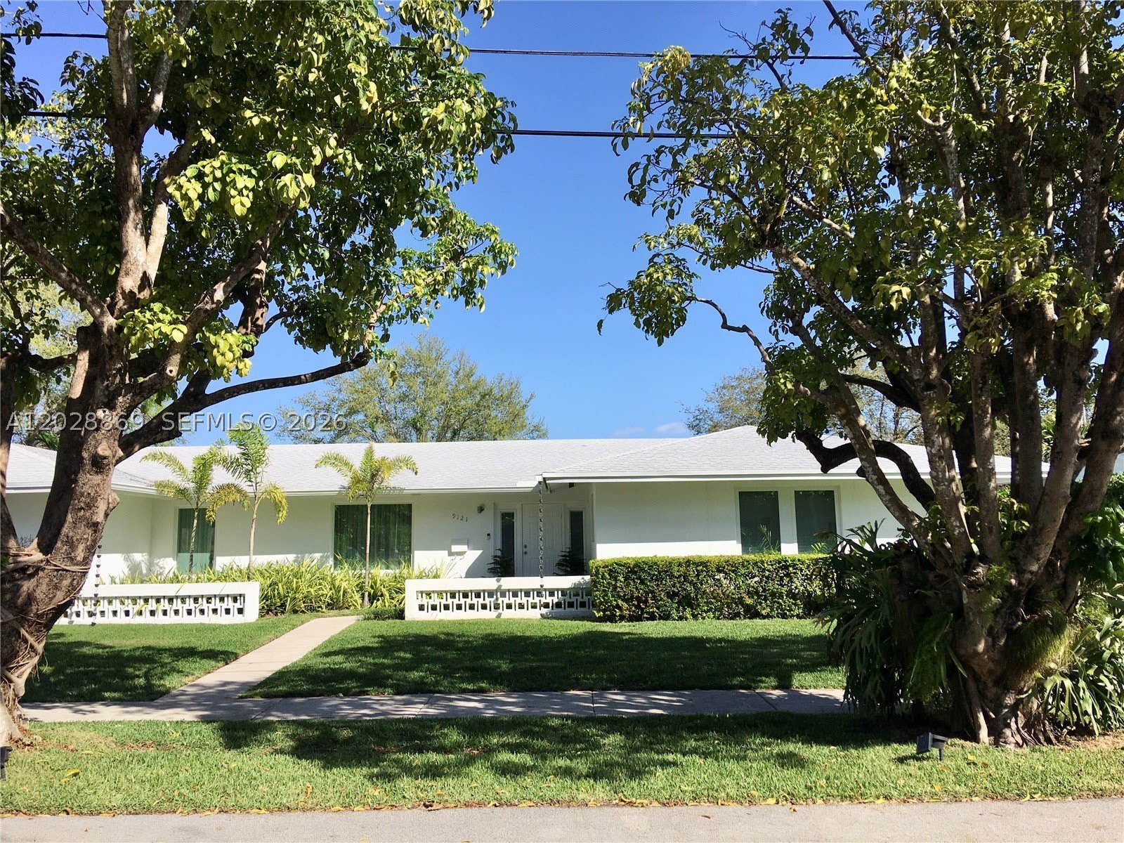9121 SW 85th St – photo 1