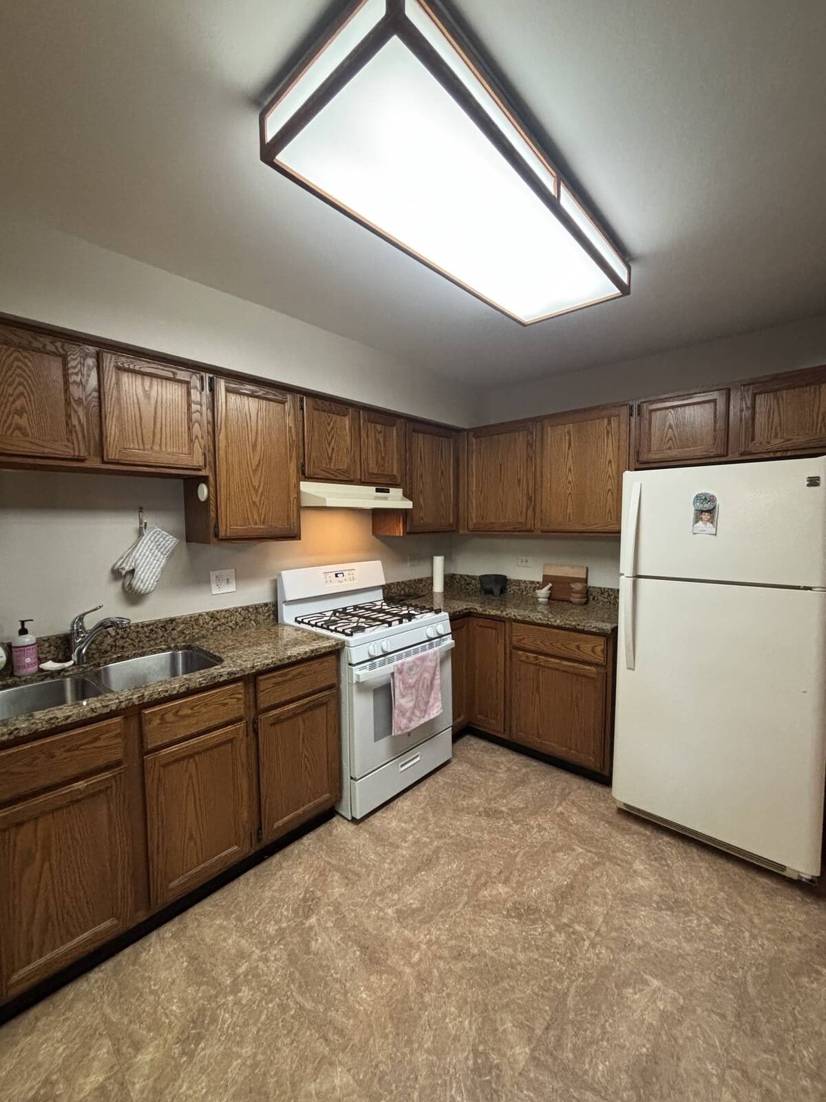 781 N Shady Oaks Dr – photo 2