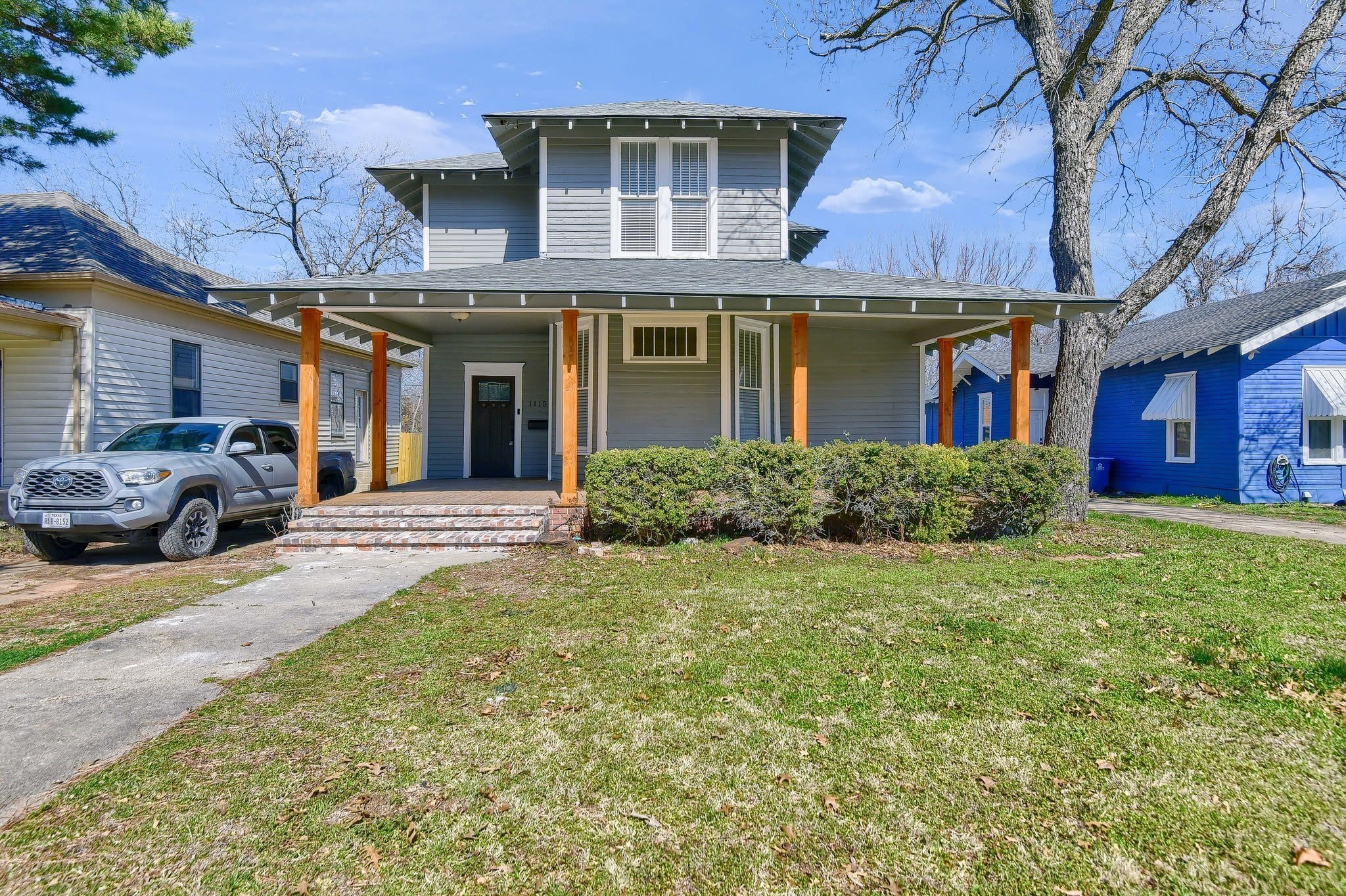 1115 W Bond Street – photo 1