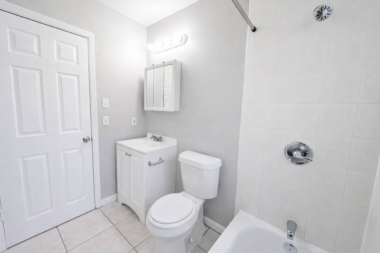 3707 E North Bay St – photo 3
