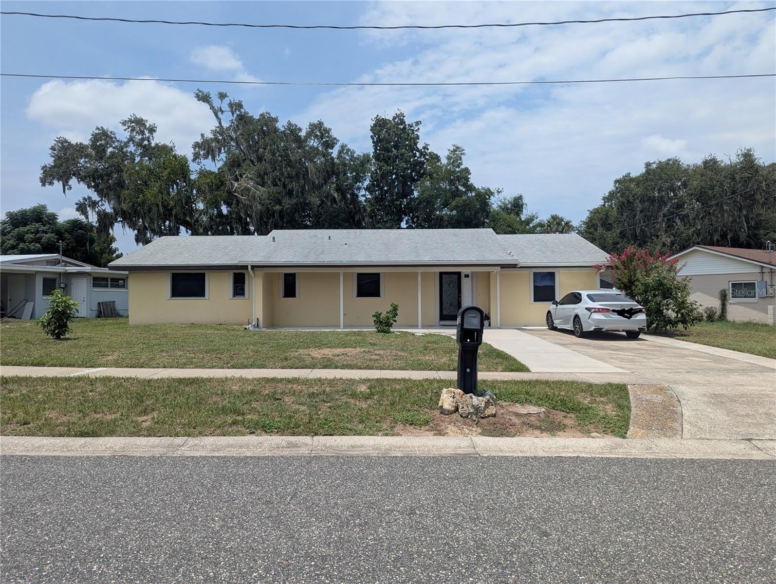 1521 Normandy Way – photo 1